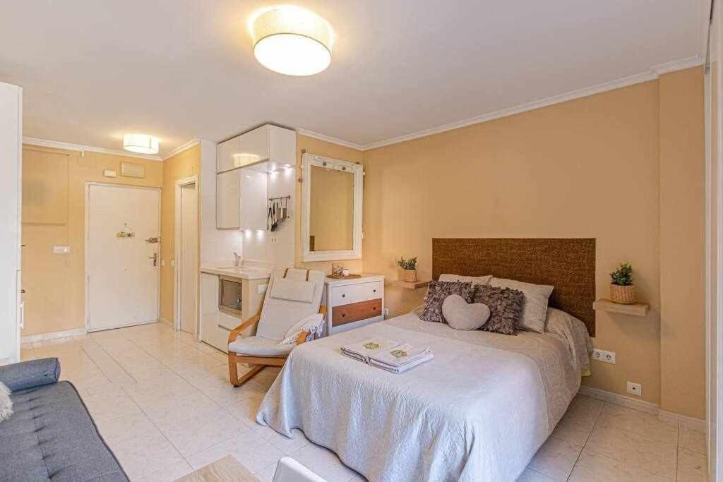 797 Holiday Rentals - Equipado Estudio Cerca Del Parque La Paloma Benalmádena Εξωτερικό φωτογραφία