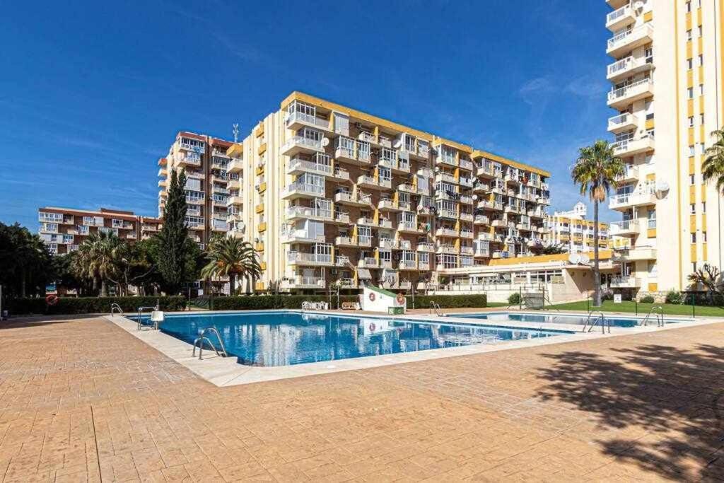797 Holiday Rentals - Equipado Estudio Cerca Del Parque La Paloma Benalmádena Εξωτερικό φωτογραφία